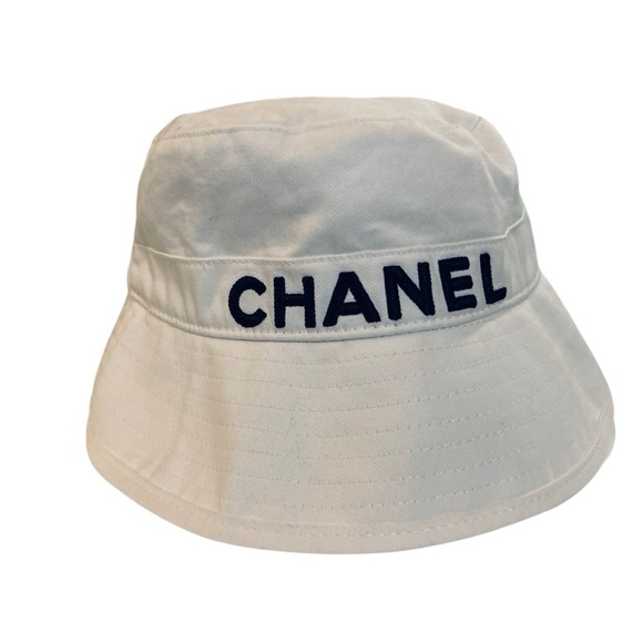 Chanel White Bucket Hat Made in Italy, 100% Cotton/Viscose - Picture 1 of 10